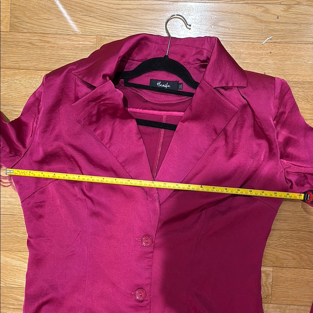 Chic Pink Button-Up Coat with Feather Detail - Picture 9 of 11